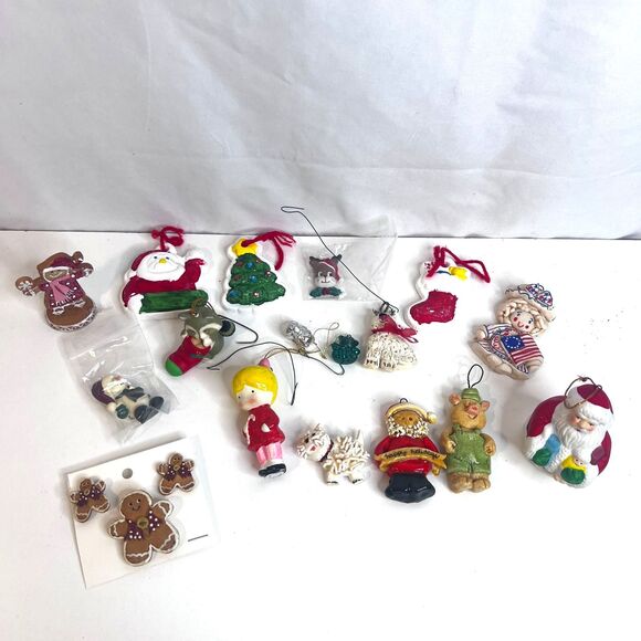 Mixed LOT of Christmas Holiday Ornaments Jewelry Various Clay Handmade MISC - Picture 1 of 4